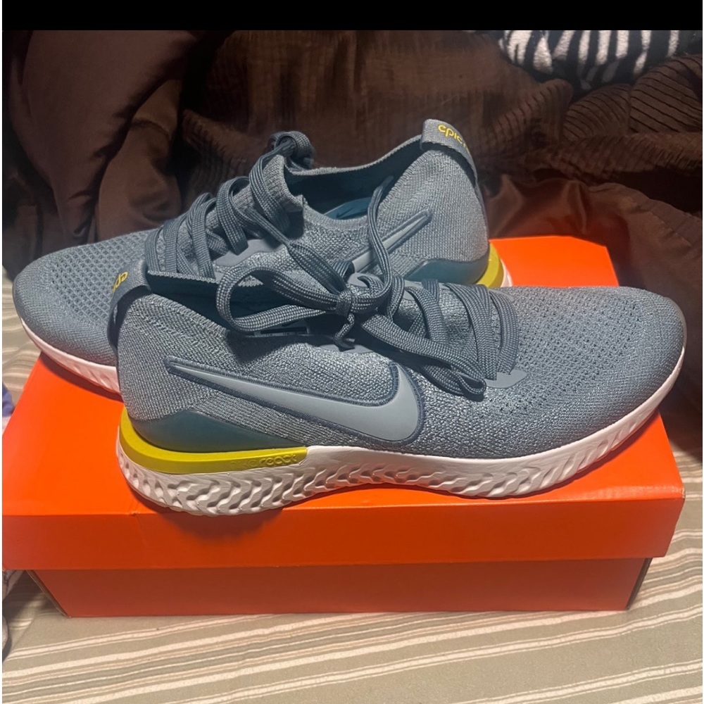 Nike epic react flyknit